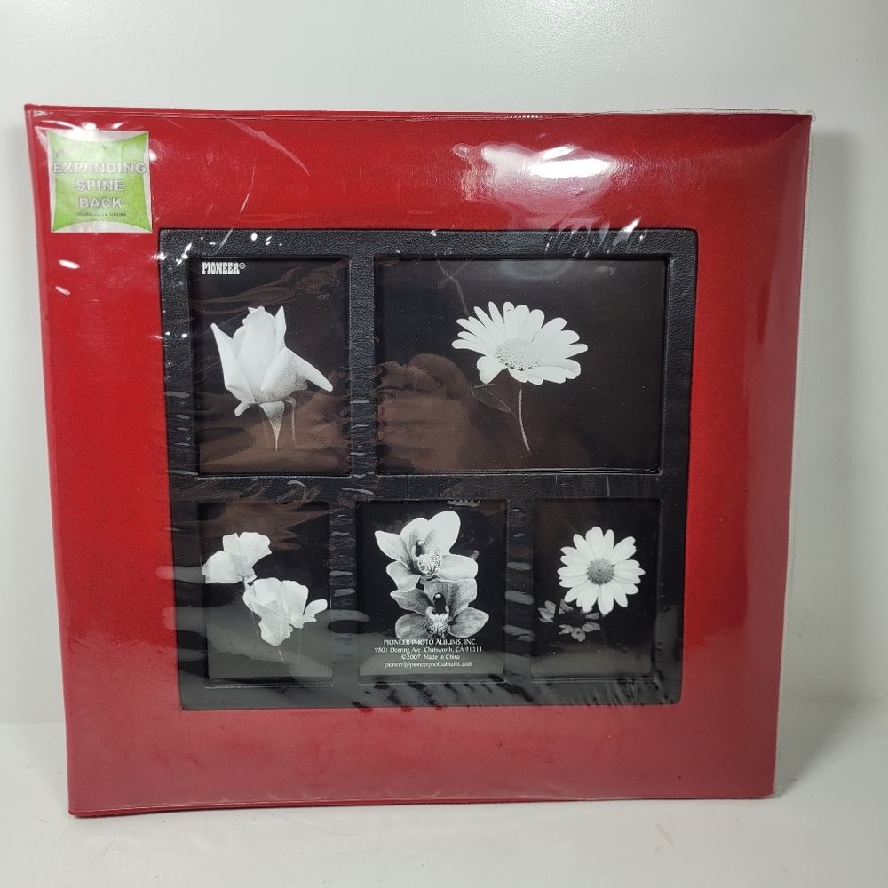 Pioneer Scrapboo expandable Book